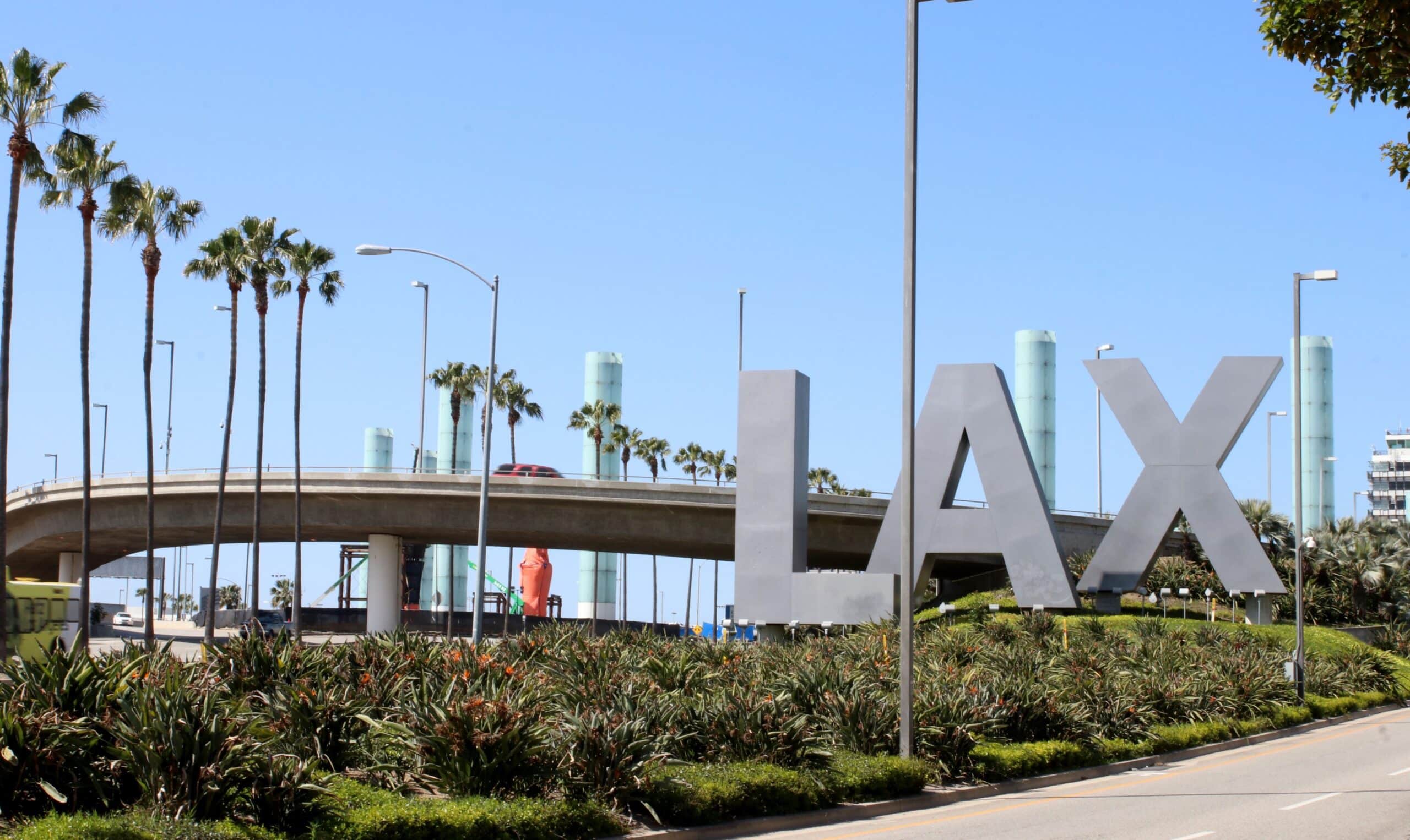 Los Angeles International Airport Webcam Live - Los Angeles California