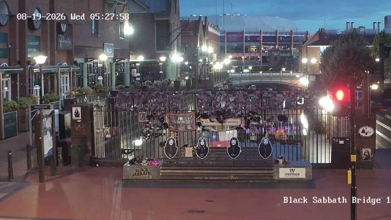 Live camera view of Birmingham: Black Sabbath Bench