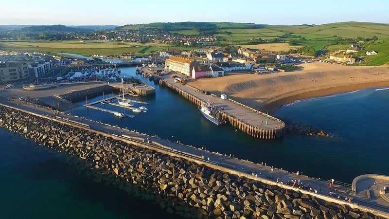 Live camera view of Bridport Harbour