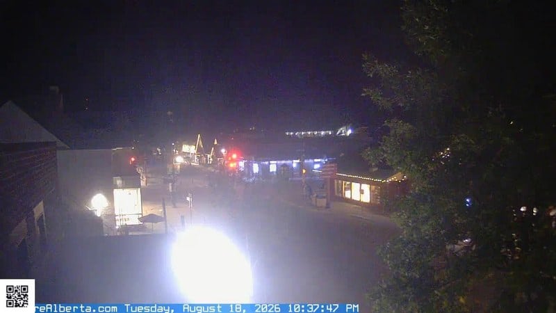 Live camera view of Canmore City Views