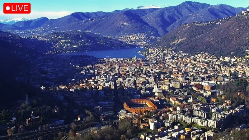 Live camera view of Lake Como Skyline