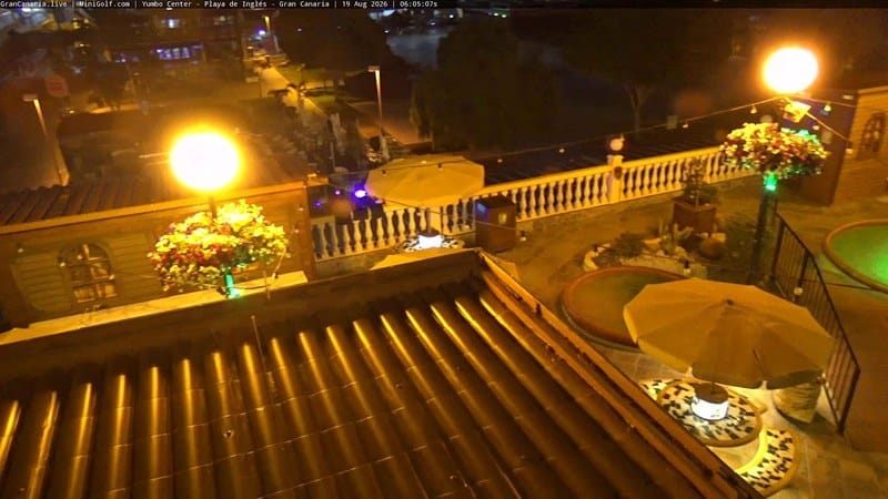 Live camera view of Minigolf Yumbo