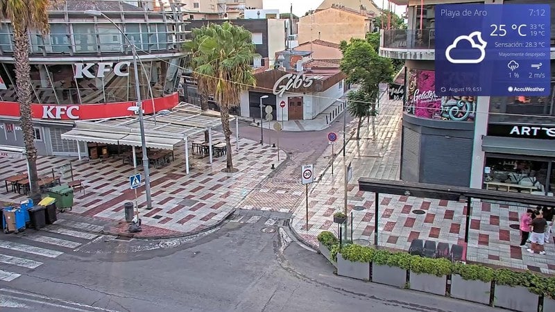 Live camera view of Platja d'Aro Center