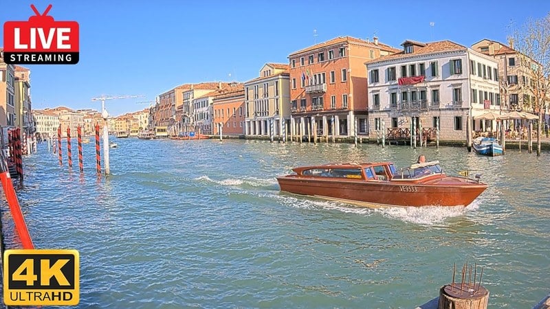 Live camera view of Venice: Grand Canal