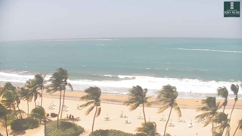 Live camera view of Wyndham Grand Rio Mar Beach