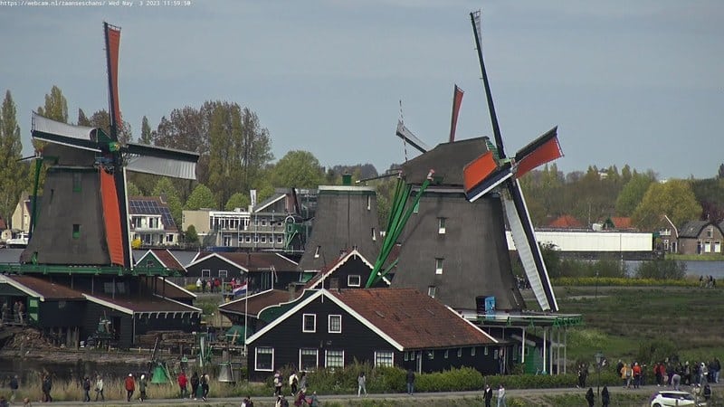 Live camera view of Zaanse Schans Windmills
